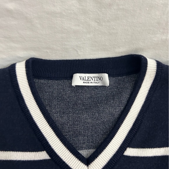 VALENTINO LOGO V NECK SWEATER NAVY COLOR 2019 - Picture 9 of 9